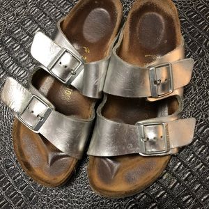 Birkenstock size 39 in Metallic Silver